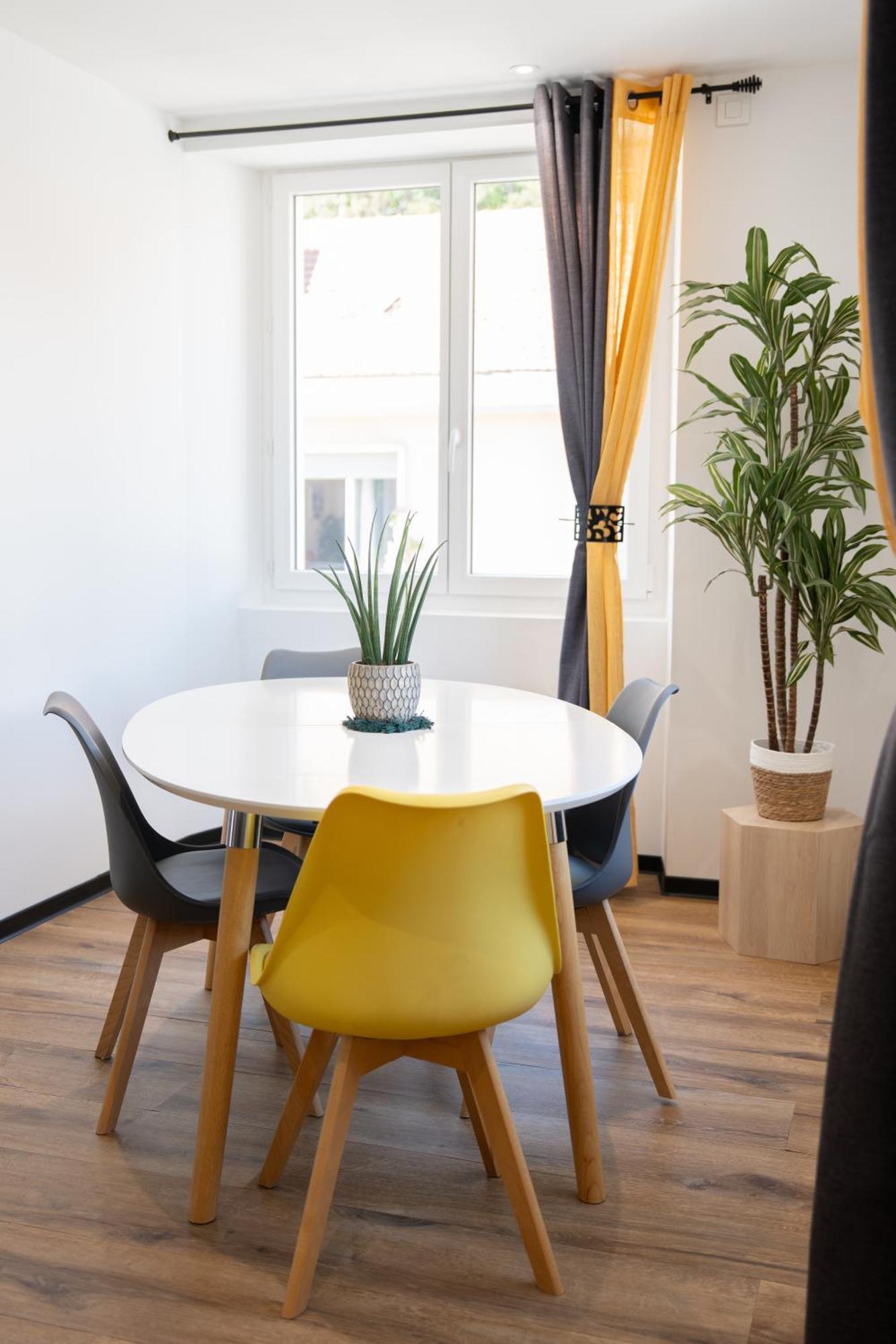 Appartement Centre De Sisteron Buitenkant foto
